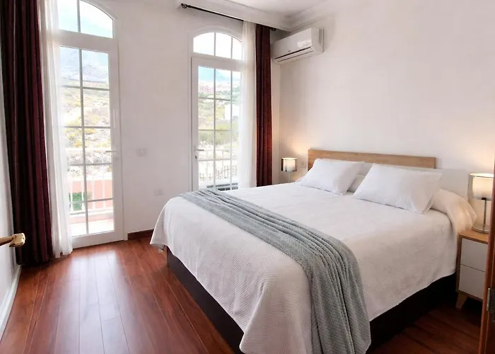 Lamar Private Pool * アデヘ