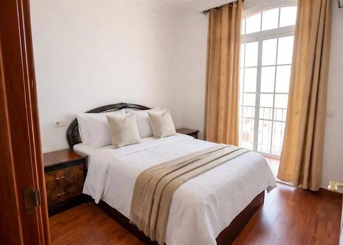 Lamar Private Pool * アデヘ