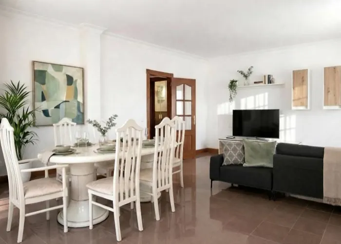 Lamar Private Pool *